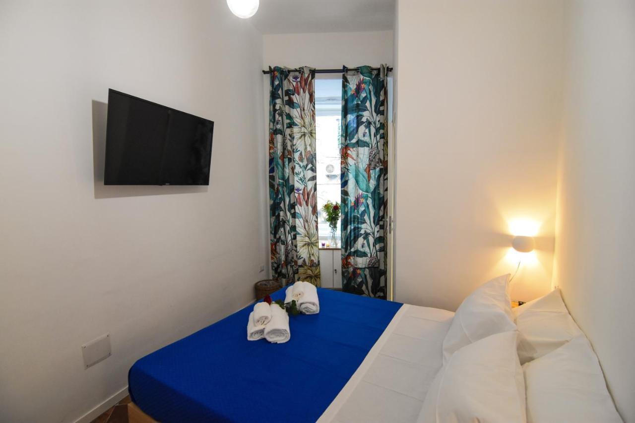 La Dimora Di Artemide B&B Napoli Bagian luar foto