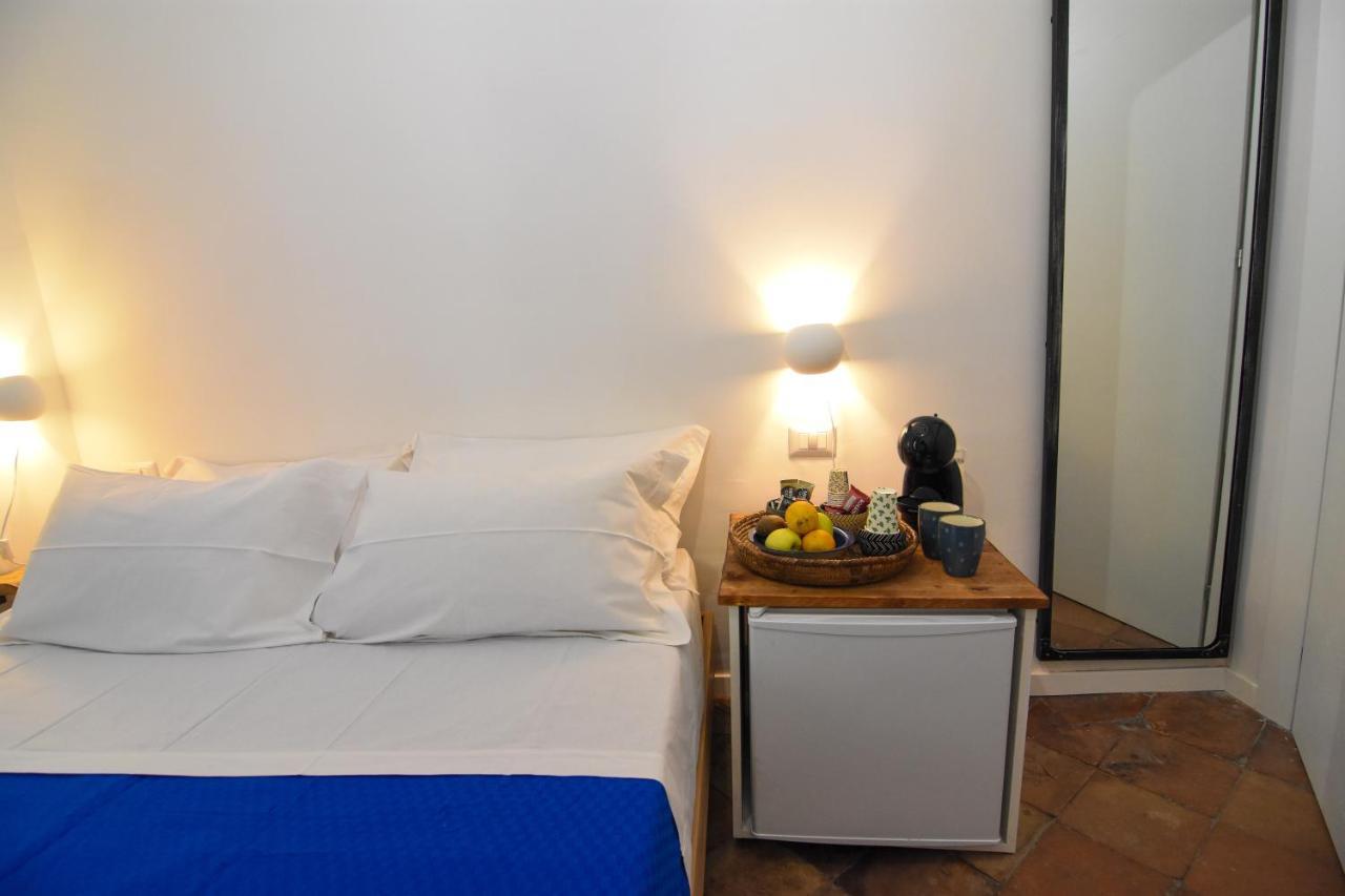La Dimora Di Artemide B&B Napoli Bagian luar foto