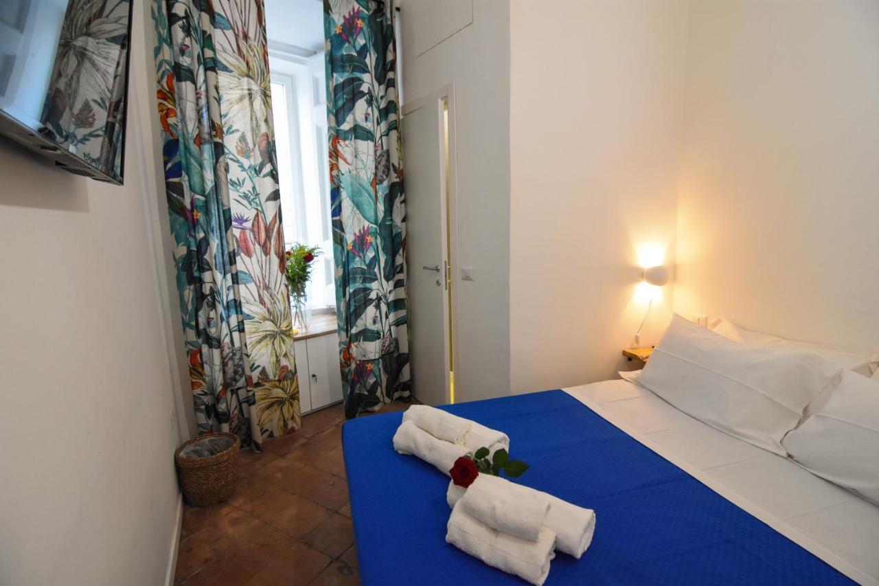 La Dimora Di Artemide B&B Napoli Bagian luar foto