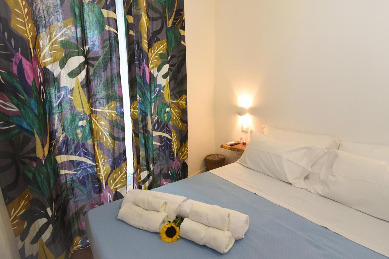 La Dimora Di Artemide B&B Napoli Bagian luar foto