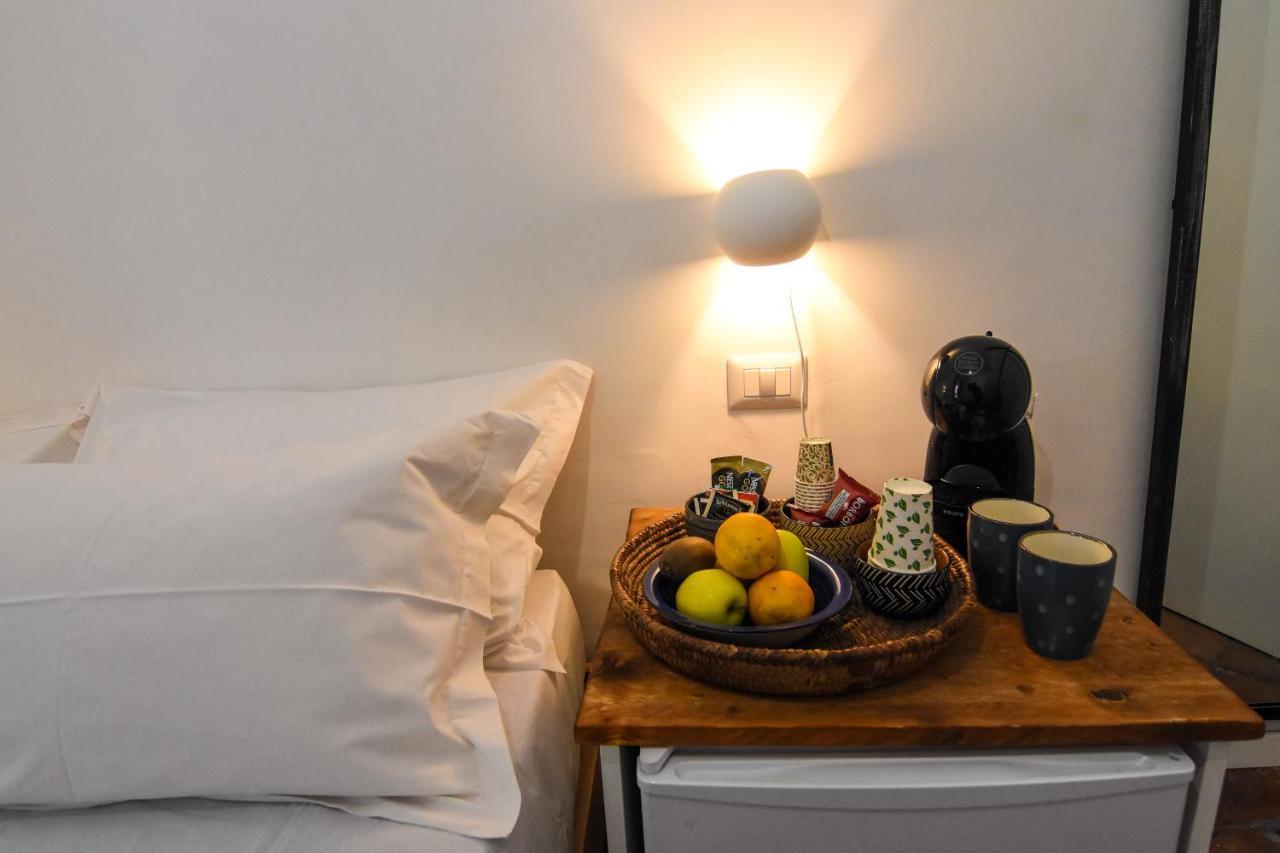 La Dimora Di Artemide B&B Napoli Bagian luar foto