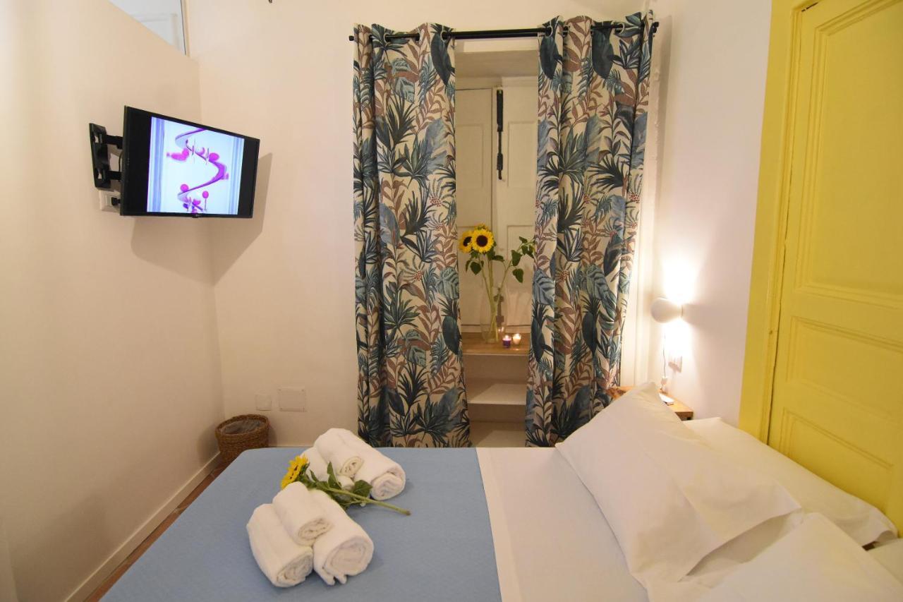 La Dimora Di Artemide B&B Napoli Bagian luar foto