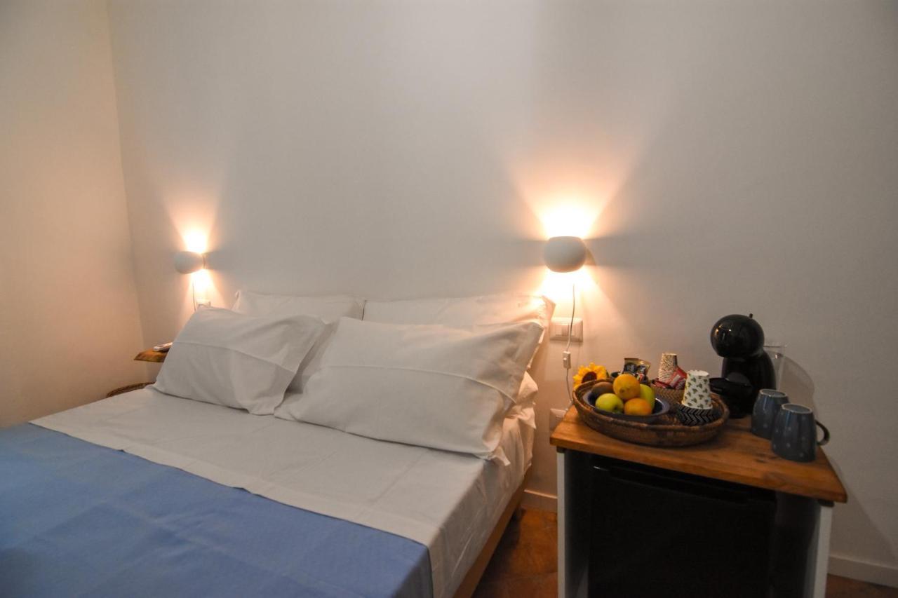 La Dimora Di Artemide B&B Napoli Bagian luar foto