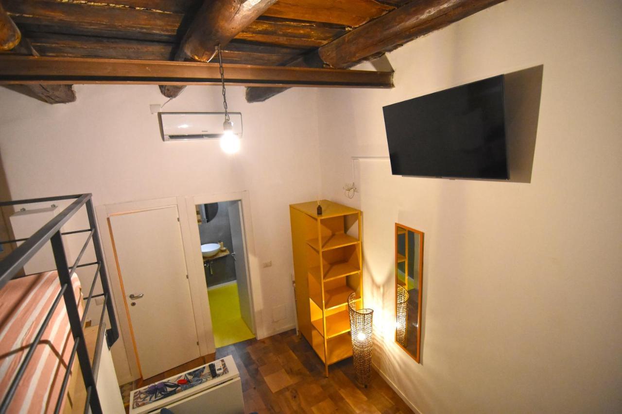La Dimora Di Artemide B&B Napoli Bagian luar foto