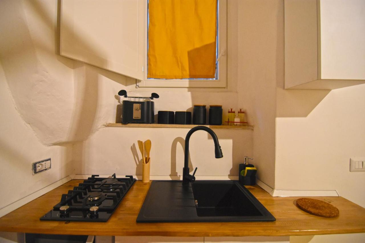 La Dimora Di Artemide B&B Napoli Bagian luar foto